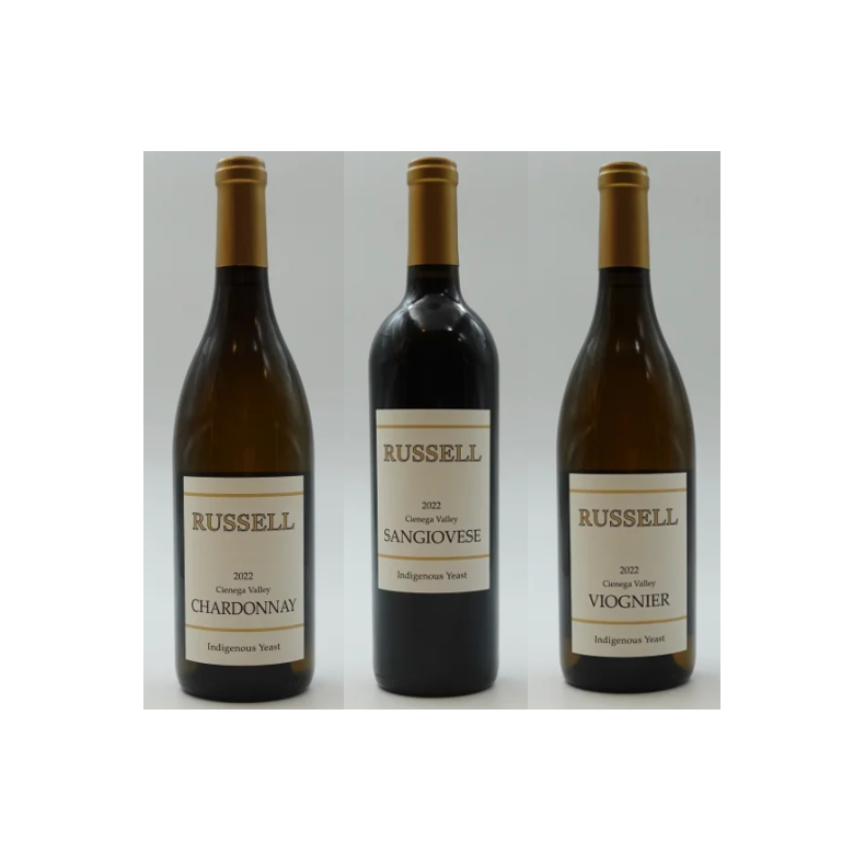 TILBUD 4: 36 Flasker: Bland selv 36 flasker af Chardonnay - Sangiovese - Viognier - Cienega Valley, Russell, 2022/2023 - SPAR 39% 